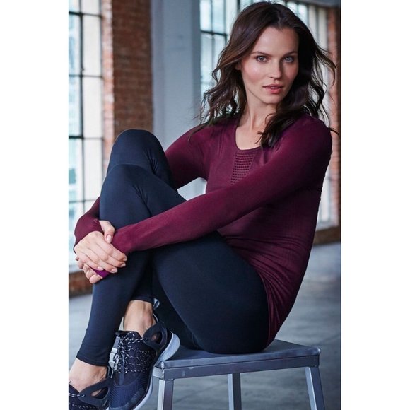 NWOT Fabletics Arta Long Sleeve Top - Picture 3 of 8